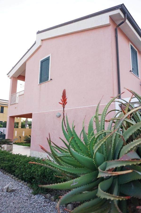 Holiday House Villa AleGiù Marzamemi Reitani Esterno foto