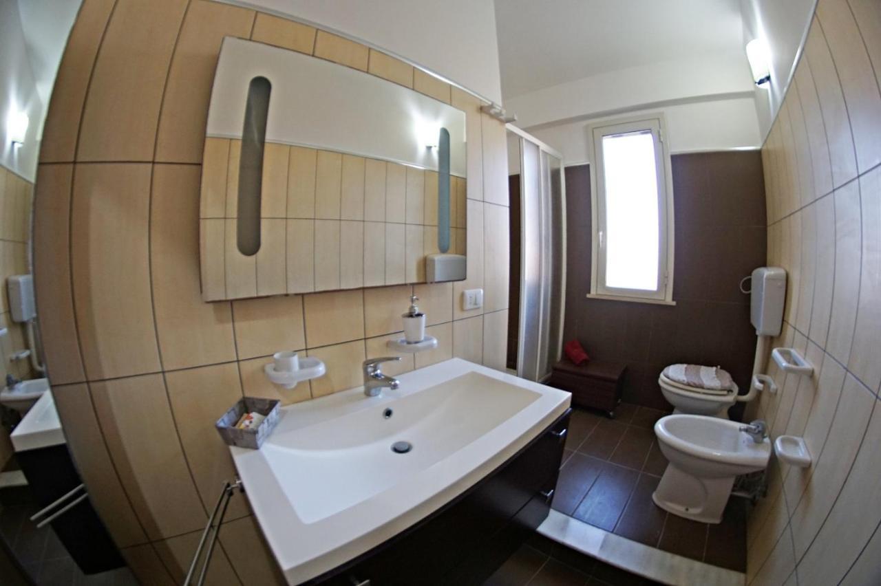 Holiday House Villa AleGiù Marzamemi Reitani Esterno foto